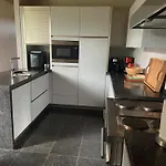 Banet-sart A Prázdninový dům