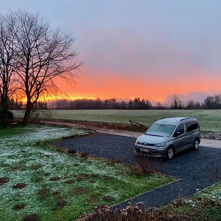 Banet-sart A Prázdninový dům