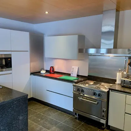 Banet-sart A Prázdninový dům